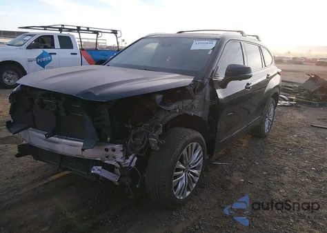 2023 Toyota Highlander Platinum z USA, uszkodzony, nr VIN 5TDKDRAH0PS042519